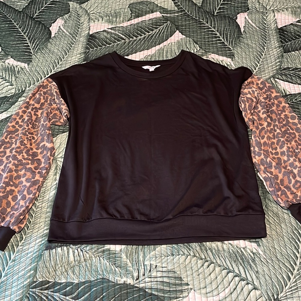 Ivoire Black Leopard Print Shirt